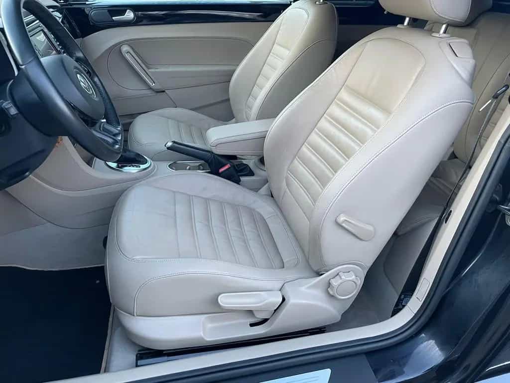 Volkswagen Beetle Sport-Cabrio-Nav-SHZ-PDC-Klima-BiXenon 11/2013-photo-16