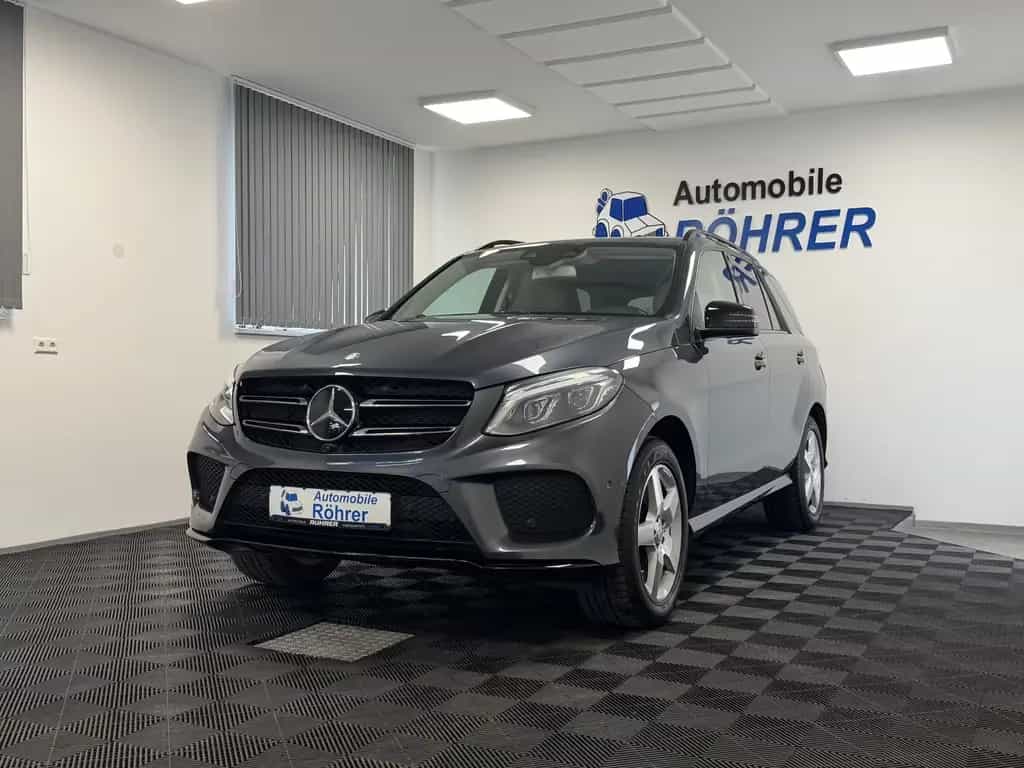 Mercedes-Benz GLE 500 4Matic AMG Line Night AHK Standheizung 04/2016-photo-33