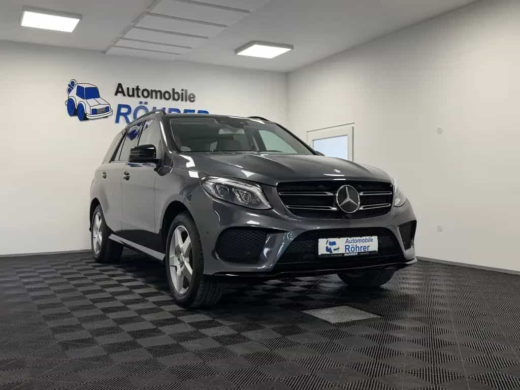 Mercedes-Benz GLE 500 4Matic AMG Line Night AHK Standheizung 04/2016-photo-34
