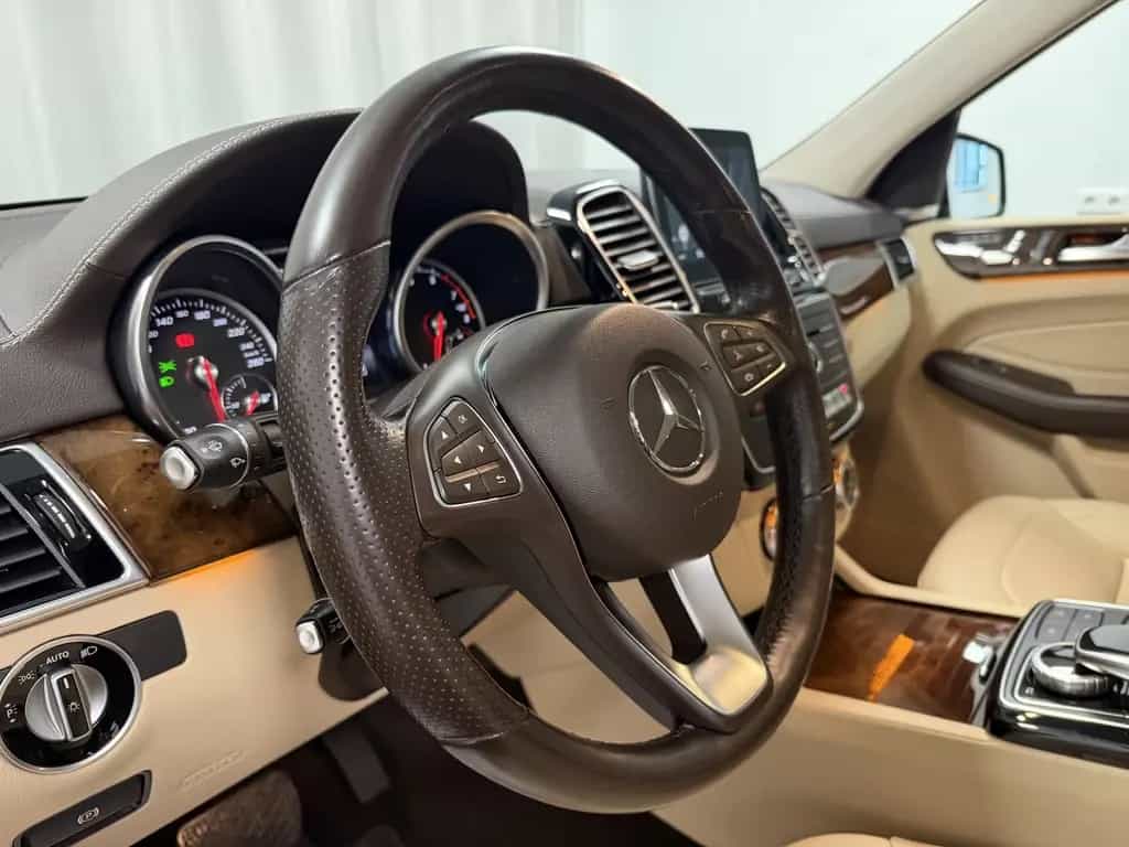 Mercedes-Benz GLE 500 4Matic AMG Line Night AHK Standheizung 04/2016-photo-9