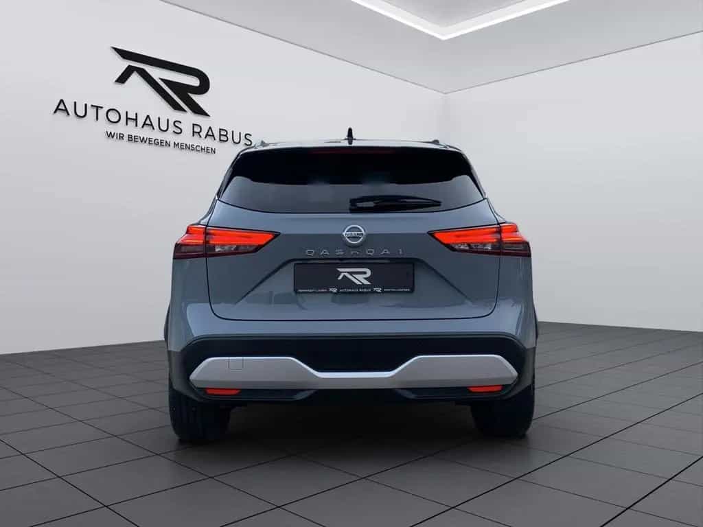 Nissan Qashqai 1.3 DIG-T Premiere Edition / LED / Pano. 11/2021-photo-5