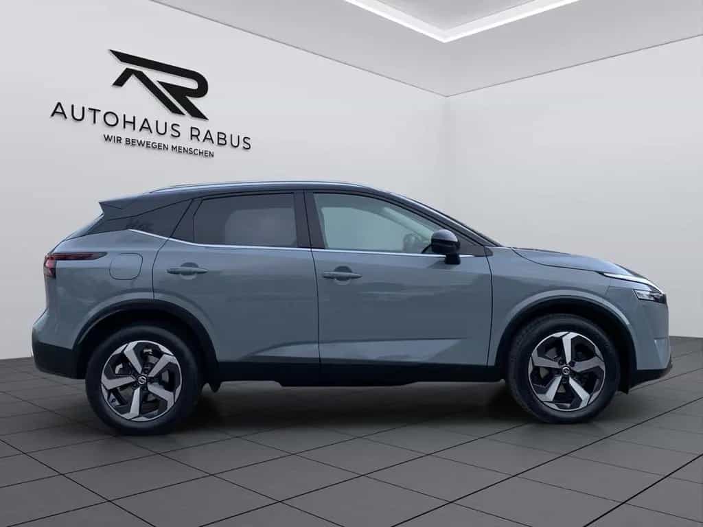 Nissan Qashqai 1.3 DIG-T Premiere Edition / LED / Pano. 11/2021-photo-7
