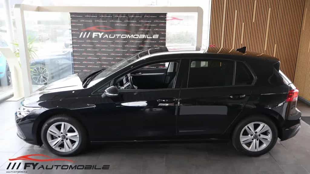 Volkswagen Golf Life* AHK* Android* CarPlay* Garantie 10/2020-photo-1