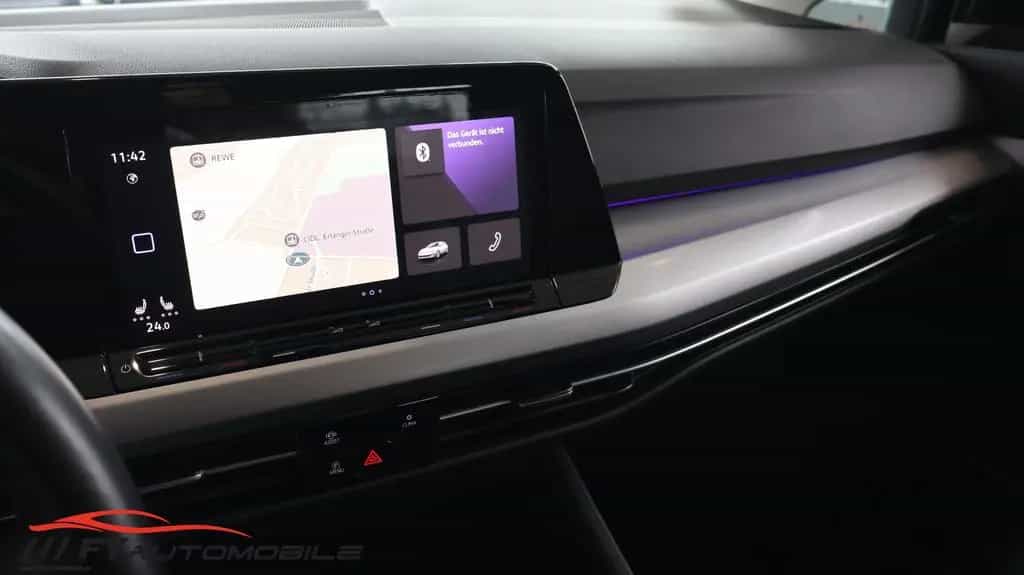Volkswagen Golf Life* AHK* Android* CarPlay* Garantie 10/2020-photo-16