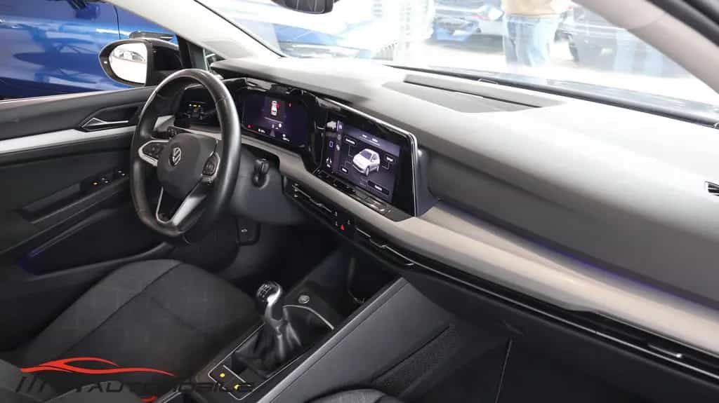 Volkswagen Golf Life* AHK* Android* CarPlay* Garantie 10/2020-photo-22