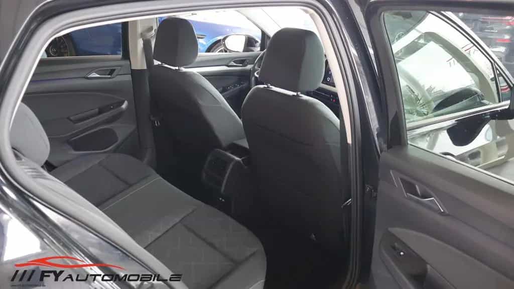 Volkswagen Golf Life* AHK* Android* CarPlay* Garantie 10/2020-photo-23