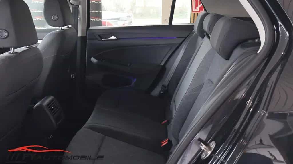 Volkswagen Golf Life* AHK* Android* CarPlay* Garantie 10/2020-photo-24