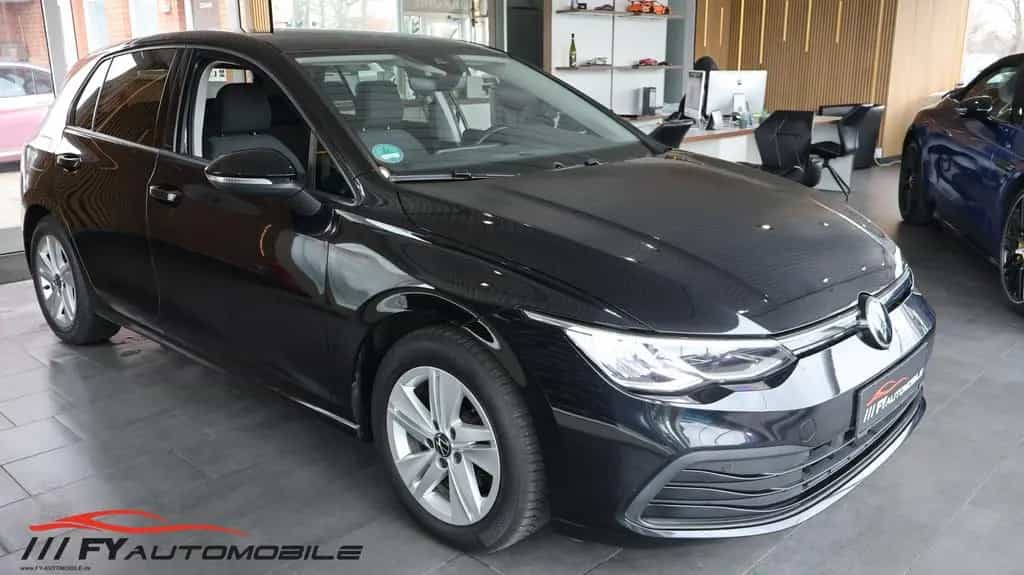 Volkswagen Golf Life* AHK* Android* CarPlay* Garantie 10/2020-photo-8