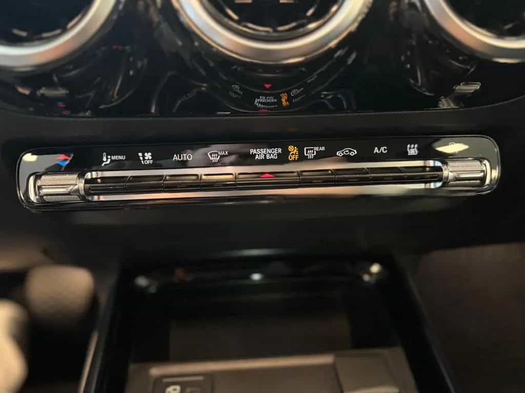 Mercedes-Benz B-Class 250 Prog. 7G-DCT PTS AHK LED SHZ StandH Rü-Ka 03/2019-photo-23