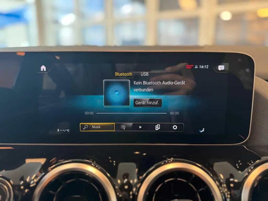 Mercedes-Benz B-Class 250 Prog. 7G-DCT PTS AHK LED SHZ StandH Rü-Ka 03/2019-photo-27