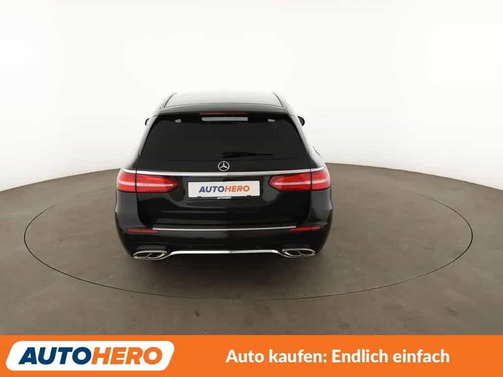 Mercedes-Benz E-Class 400 d T 4Matic AMG Line Aut.*LED*NAVI*ACC*PDC* 12/2018-photo-4