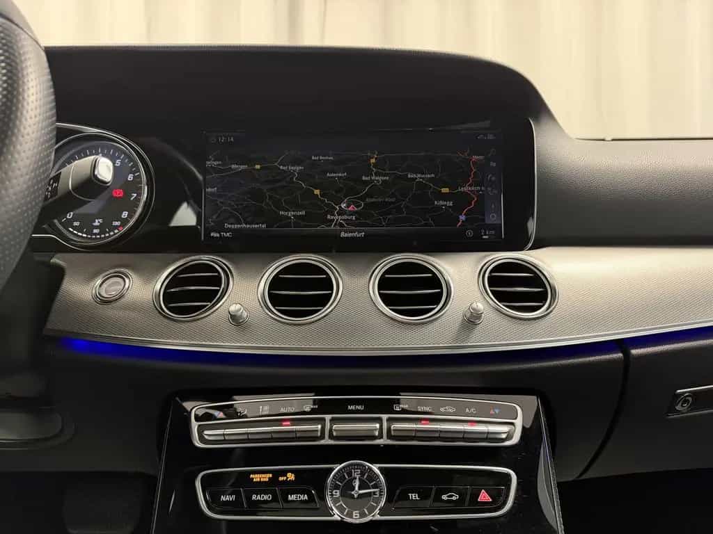 Mercedes-Benz E 400 T 4Matic AMG Line 7-Sitze MB-LED Kamera 10/2017-photo-22