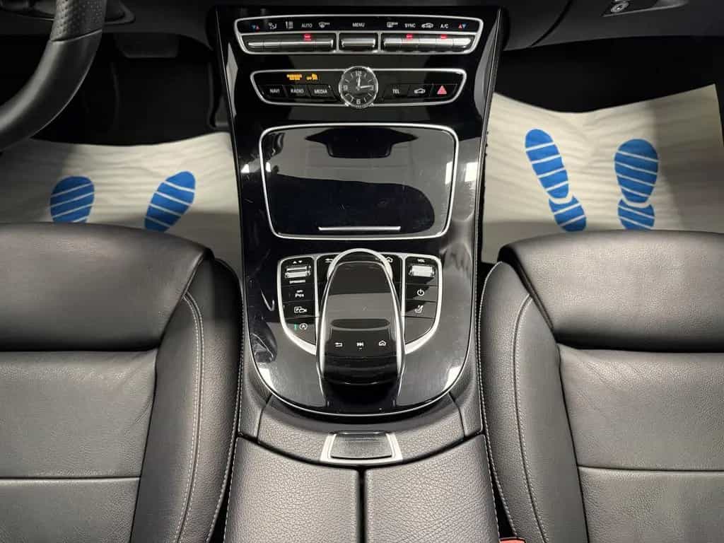 Mercedes-Benz E 400 T 4Matic AMG Line 7-Sitze MB-LED Kamera 10/2017-photo-23