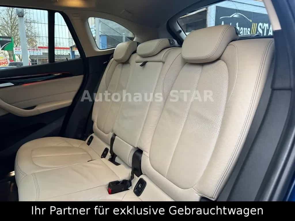 BMW X1 xDrive 18d Sport Line / KAMERA - LEDER - PANO 04/2018-photo-14