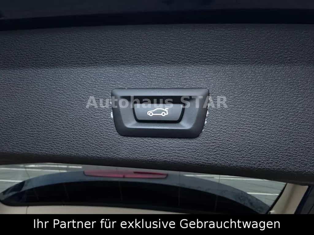 BMW X1 xDrive 18d Sport Line / KAMERA - LEDER - PANO 04/2018-photo-18