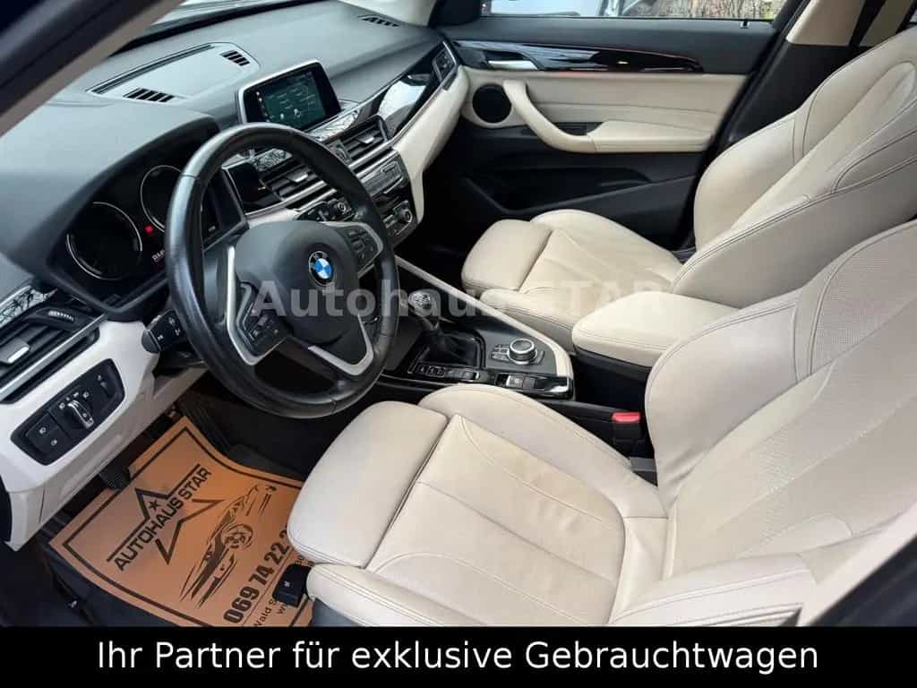 BMW X1 xDrive 18d Sport Line / KAMERA - LEDER - PANO 04/2018-photo-6