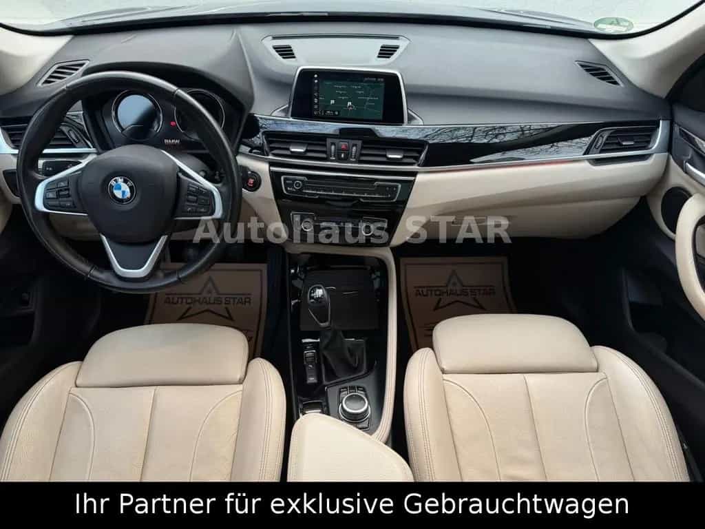BMW X1 xDrive 18d Sport Line / KAMERA - LEDER - PANO 04/2018-photo-7