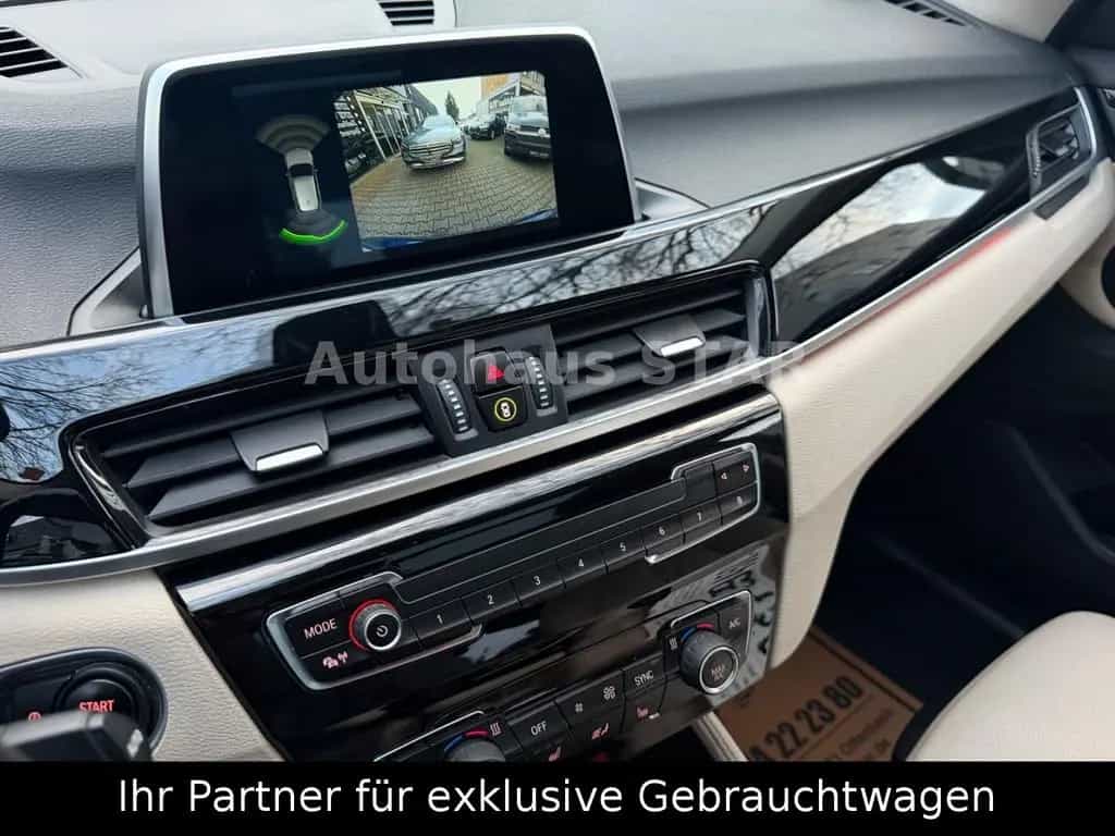 BMW X1 xDrive 18d Sport Line / KAMERA - LEDER - PANO 04/2018-photo-8