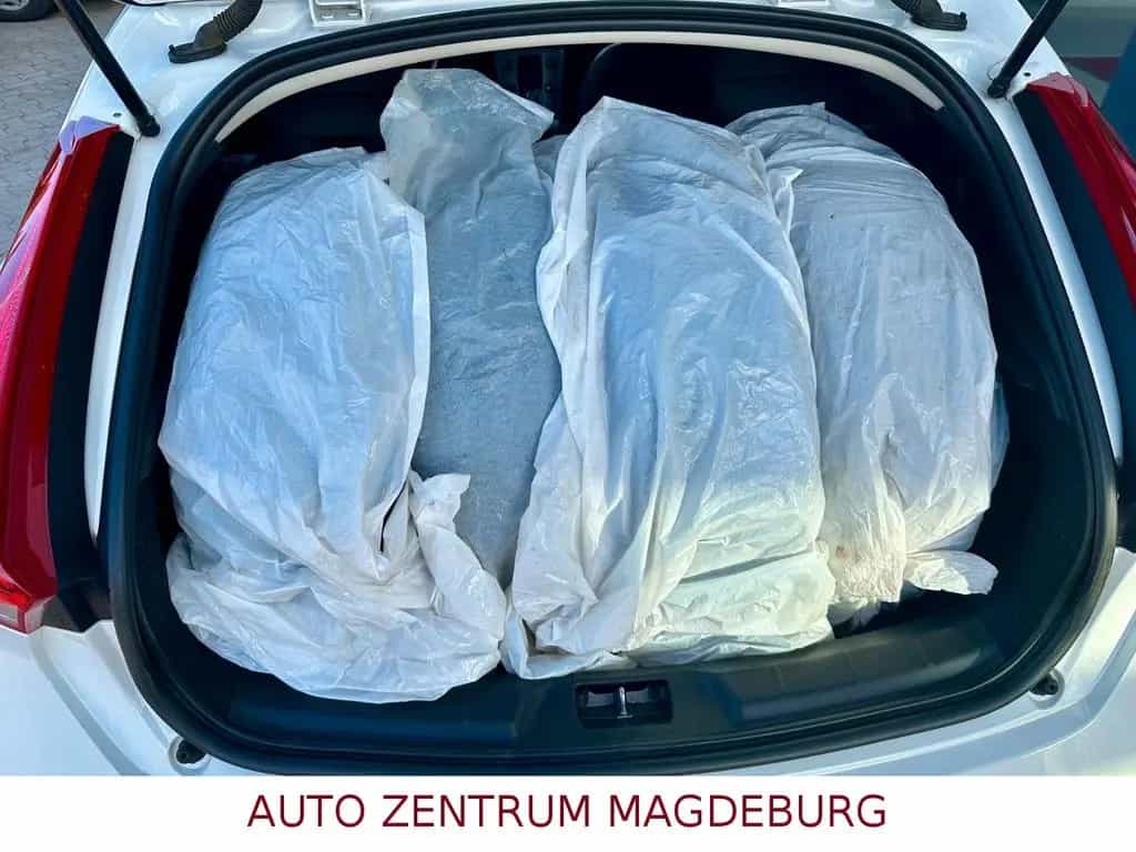 Volvo V40 Momentum *NAVI*KAMERA*LED*TOTEWINKEL*SPURH* 07/2016-photo-20