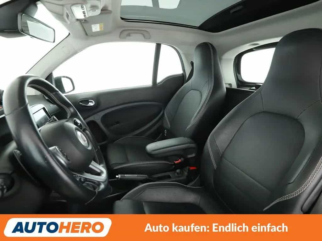 Smart ForTwo 0.9 Turbo Brabus Aut.*NAVI*TEMPO*CAM* 03/2017-photo-9