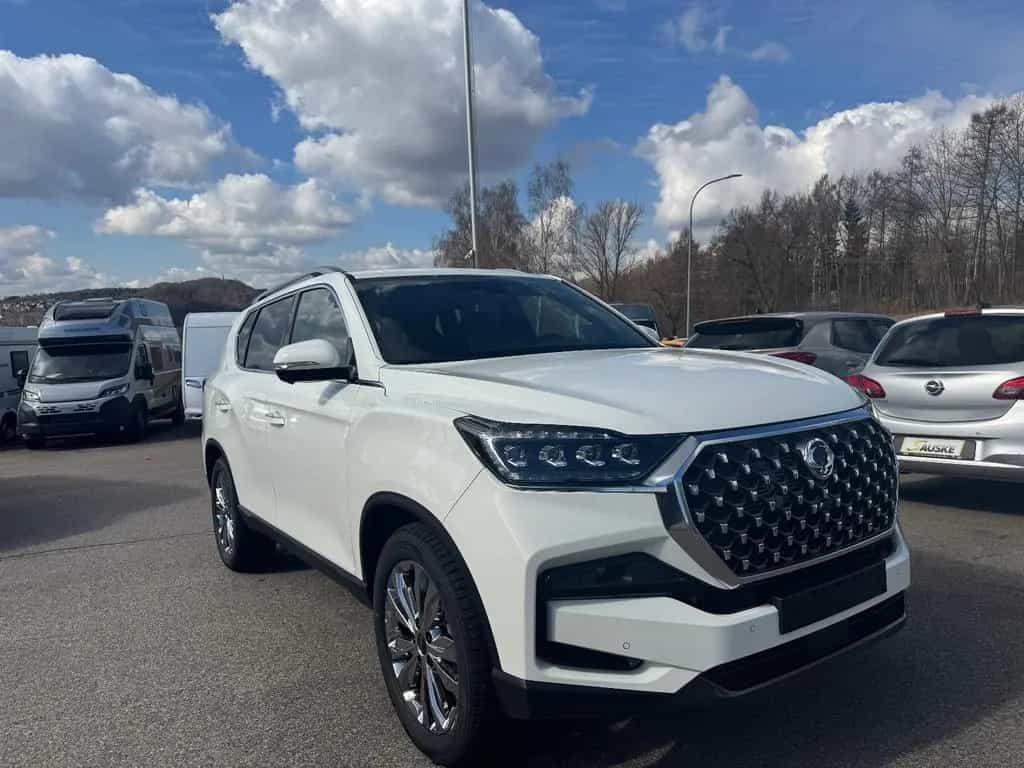 KGM Rexton LUX AT, SHZ, LHZ. DAB null-photo-12
