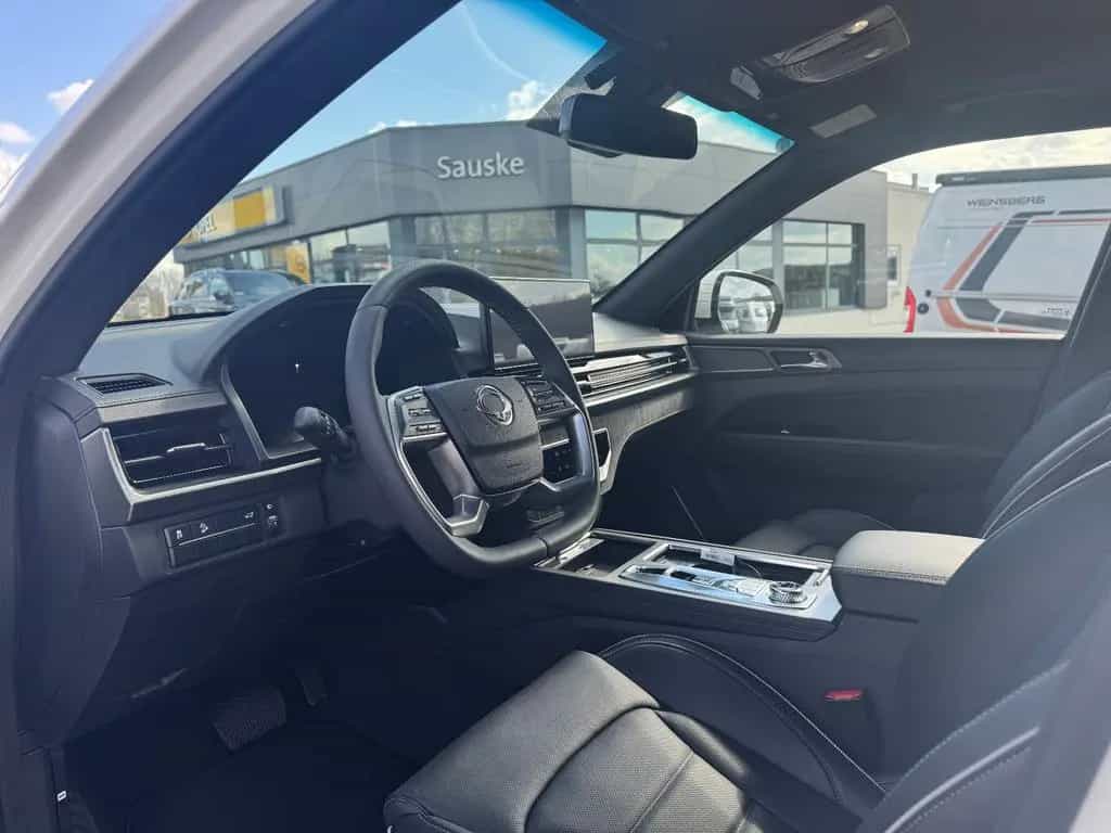 KGM Rexton LUX AT, SHZ, LHZ. DAB null-photo-17