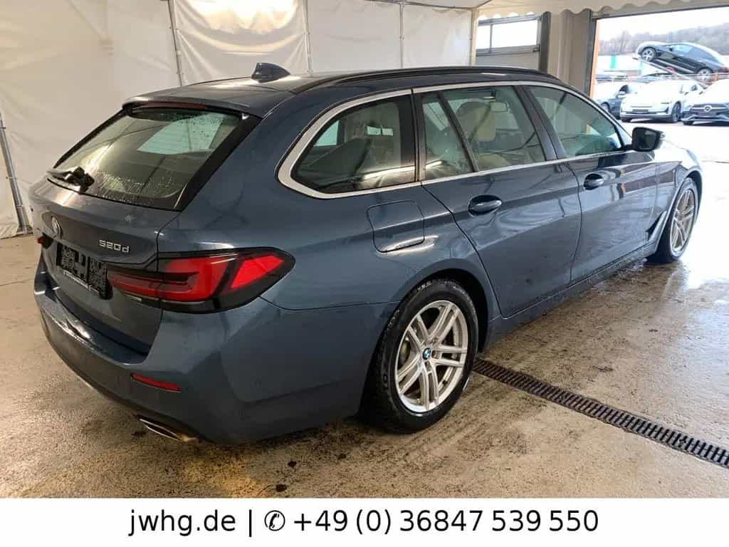 BMW 5 Series 520 xDr Leder ACC HeadUp CockpitProf DAB Navi+ 12/2023-photo-3