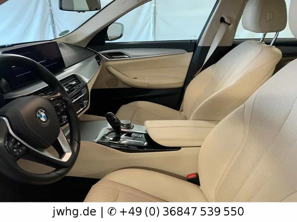 BMW 5 Series 520 xDr Leder ACC HeadUp CockpitProf DAB Navi+ 12/2023-photo-8