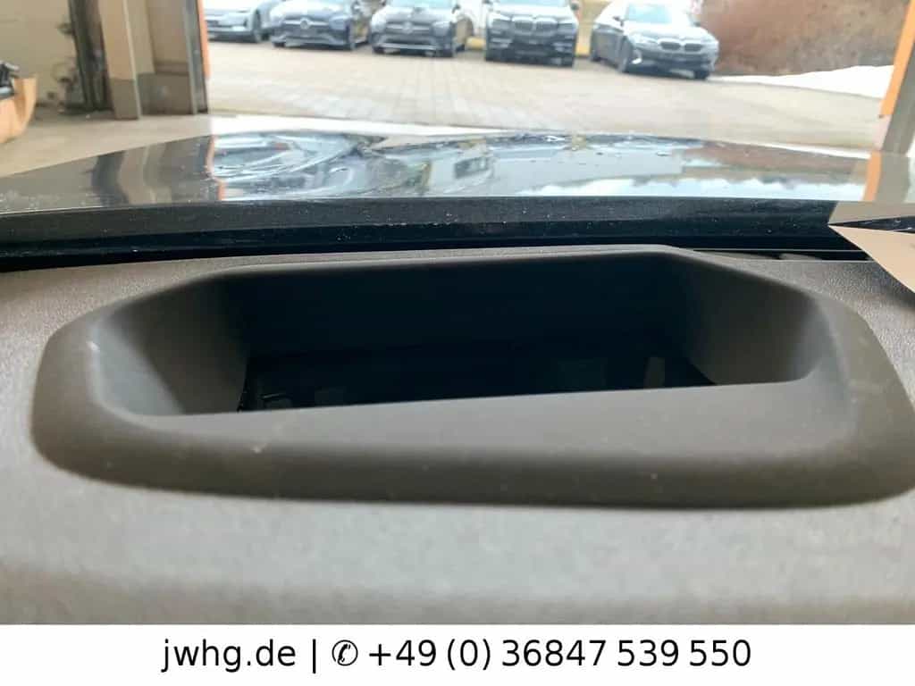 BMW 5 Series 520 xDr Leder ACC HeadUp CockpitProf DAB Navi+ 12/2023-photo-9