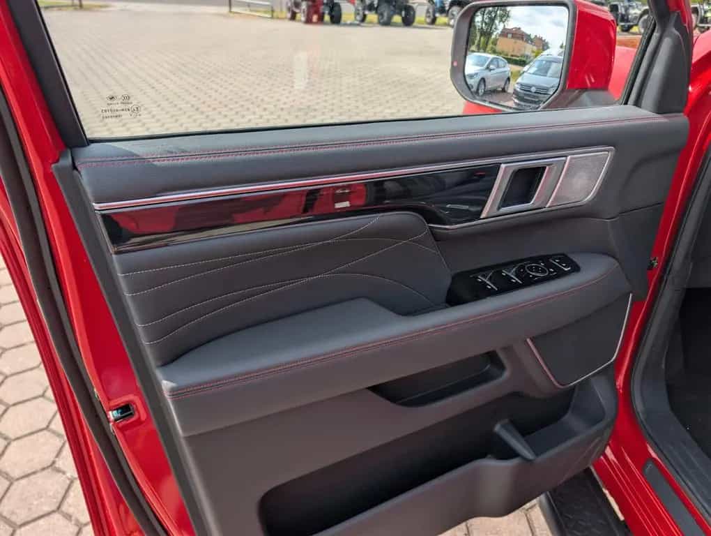 Foton 4 Ultra null-photo-8
