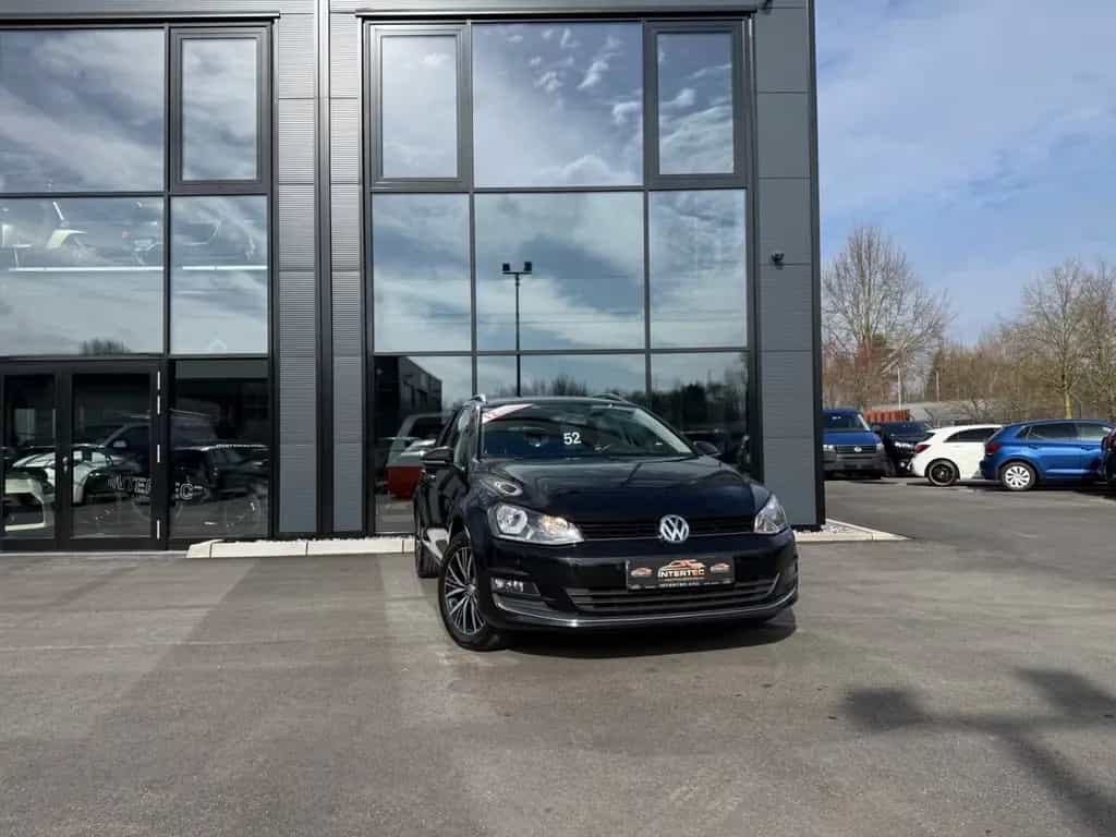 Volkswagen Golf VII V. Allstar DSG*SHZ*PDC*FSP*APPLE CAR* 03/2017-photo-0