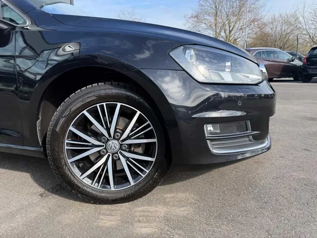 Volkswagen Golf VII V. Allstar DSG*SHZ*PDC*FSP*APPLE CAR* 03/2017-photo-19