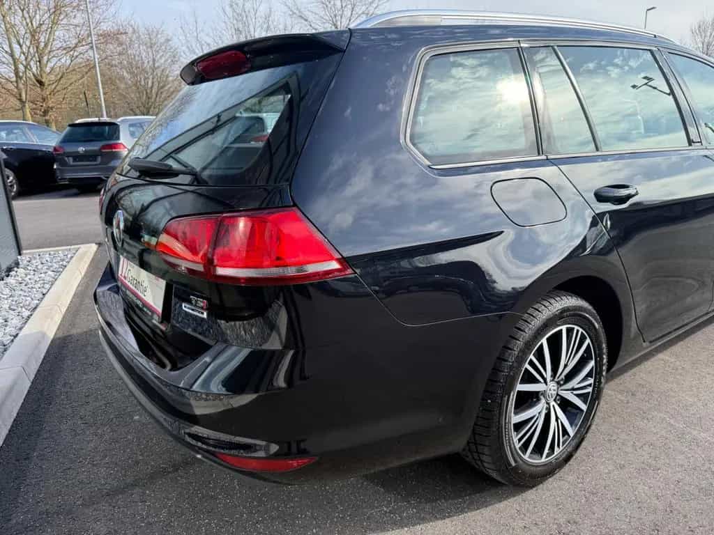 Volkswagen Golf VII V. Allstar DSG*SHZ*PDC*FSP*APPLE CAR* 03/2017-photo-22
