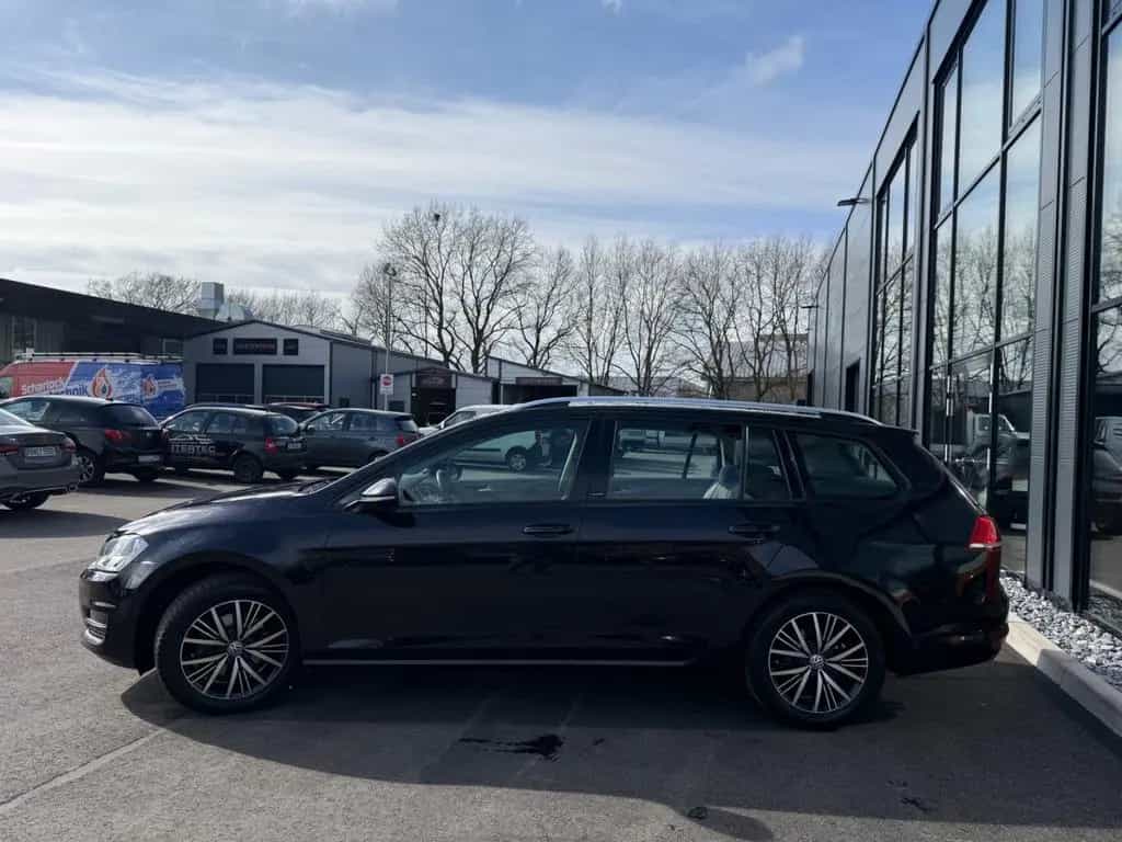 Volkswagen Golf VII V. Allstar DSG*SHZ*PDC*FSP*APPLE CAR* 03/2017-photo-32