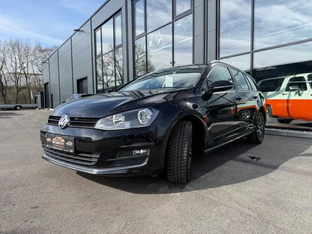 Volkswagen Golf VII V. Allstar DSG*SHZ*PDC*FSP*APPLE CAR* 03/2017-photo-4