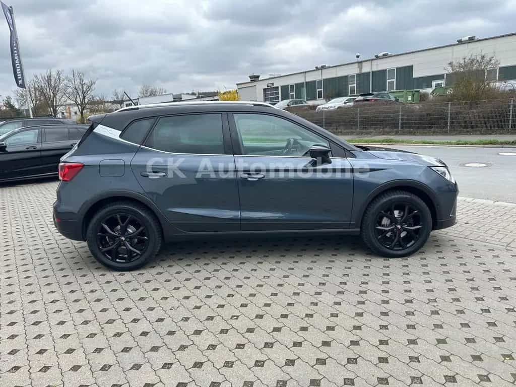 Seat Arona 1.5 TSI 110kW FR DSG/Navi/LED/Kam/AHK 11/2022-photo-3