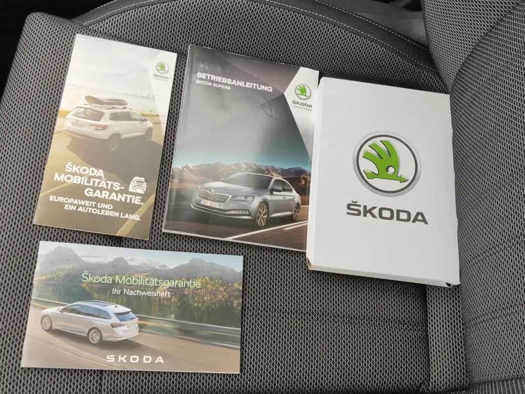 Skoda Superb Combi 2.0 TDI Style 4x4 DSG 360°*ACC*AHK 02/2023-photo-28