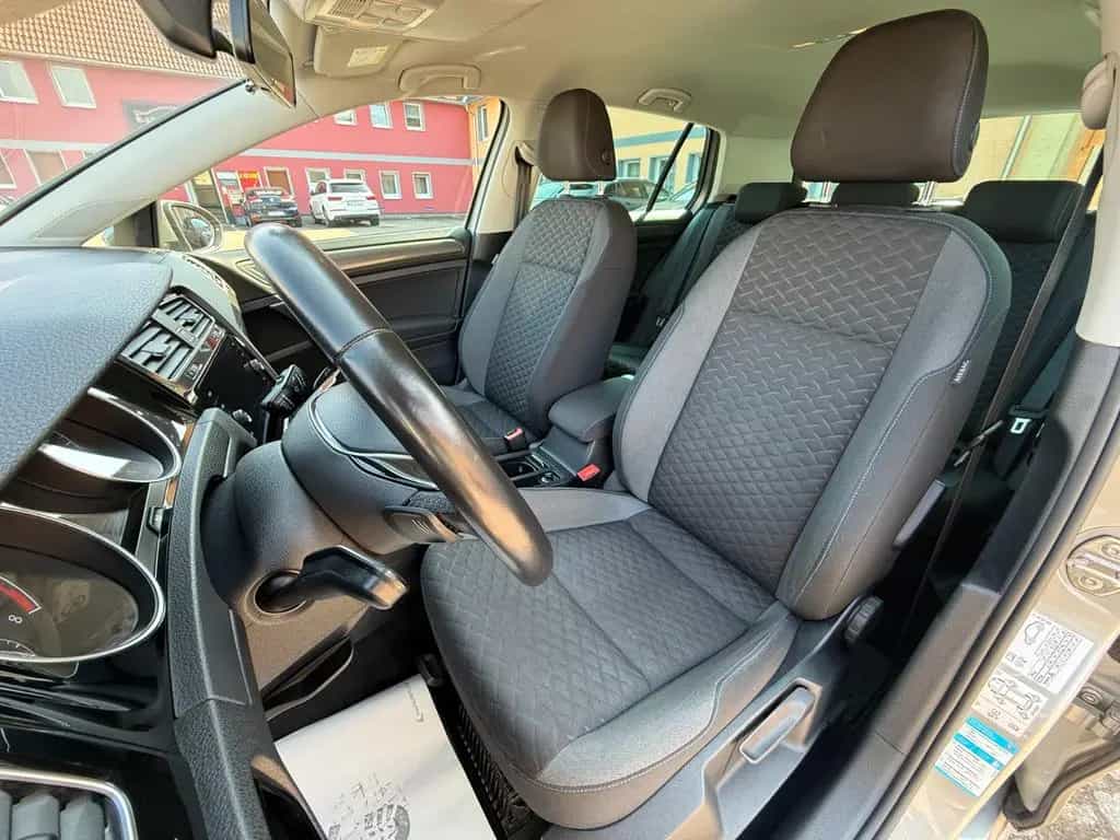 Volkswagen Golf VII 1.5 TSI DSG Join LED Navi Standheizung 03/2018-photo-21