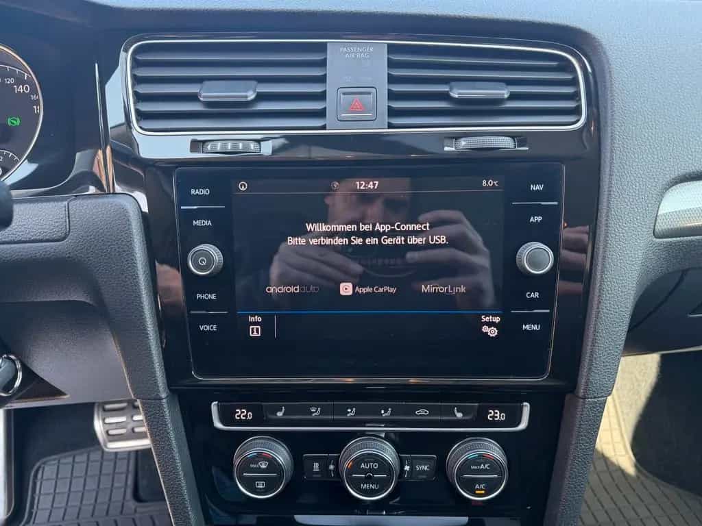 Volkswagen Golf VII 1.5 TSI DSG Join LED Navi Standheizung 03/2018-photo-31