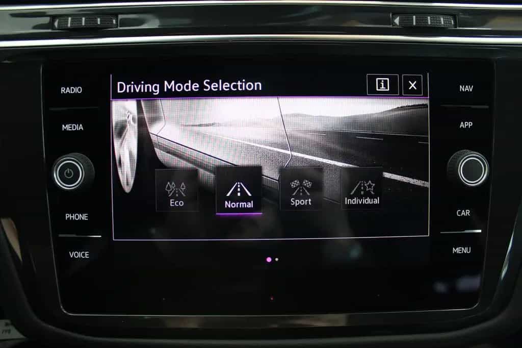 Volkswagen Tiguan 2.0 TSI DSG R-Line 4Motion*LED*VIRT*ACC* 12/2022-photo-15