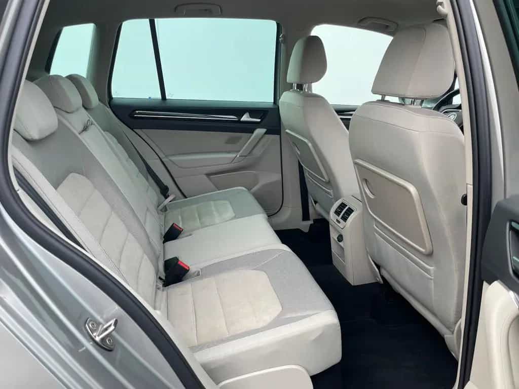 Volkswagen Golf Sportsvan Highline*Bi-XENON*KAMERA*NAVI*AHK 06/2015-photo-15