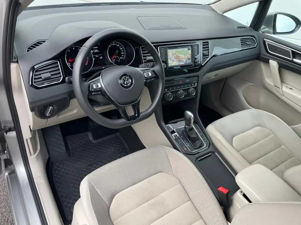 Volkswagen Golf Sportsvan Highline*Bi-XENON*KAMERA*NAVI*AHK 06/2015-photo-17