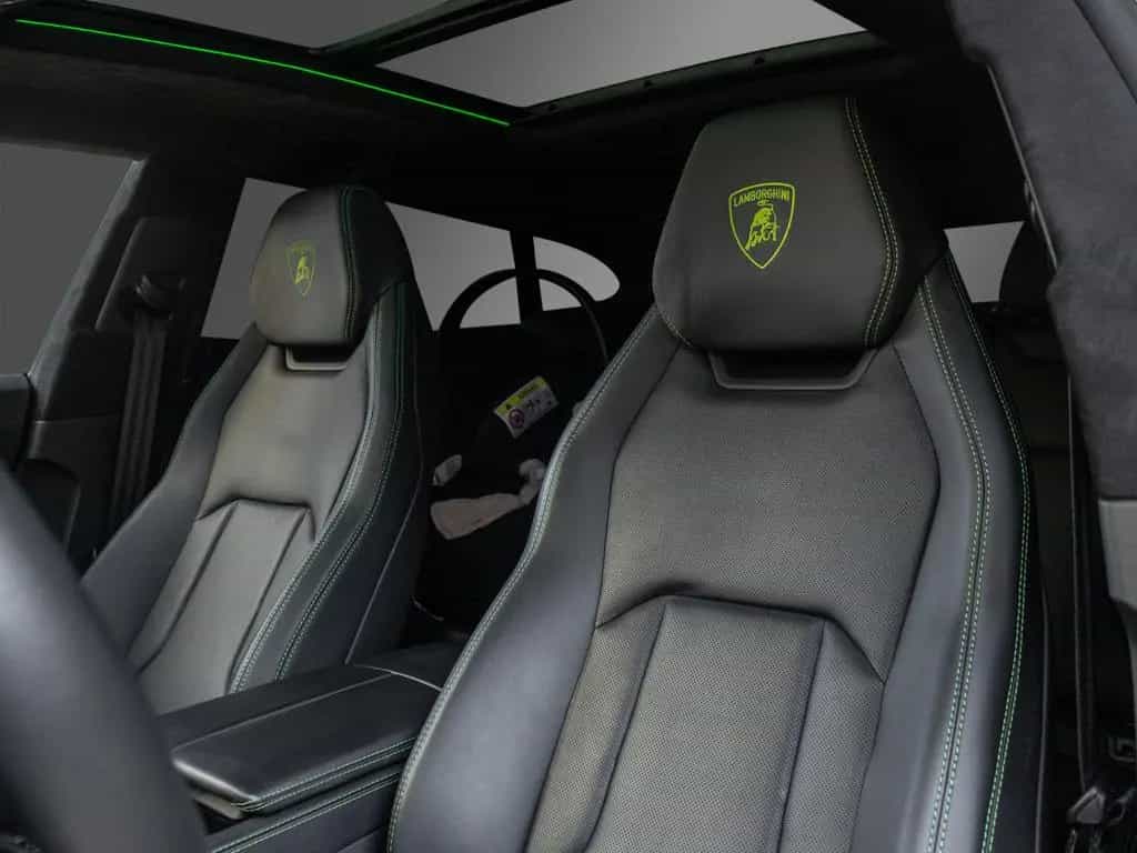 Lamborghini Urus *B&O*Massage*Pano*ALL Black*Garantie 03/2021-photo-5