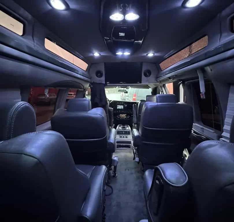 GMC Savana 2500- 6,0 V8 Explorer Limited-9 Sitzer 03/2017-photo-18