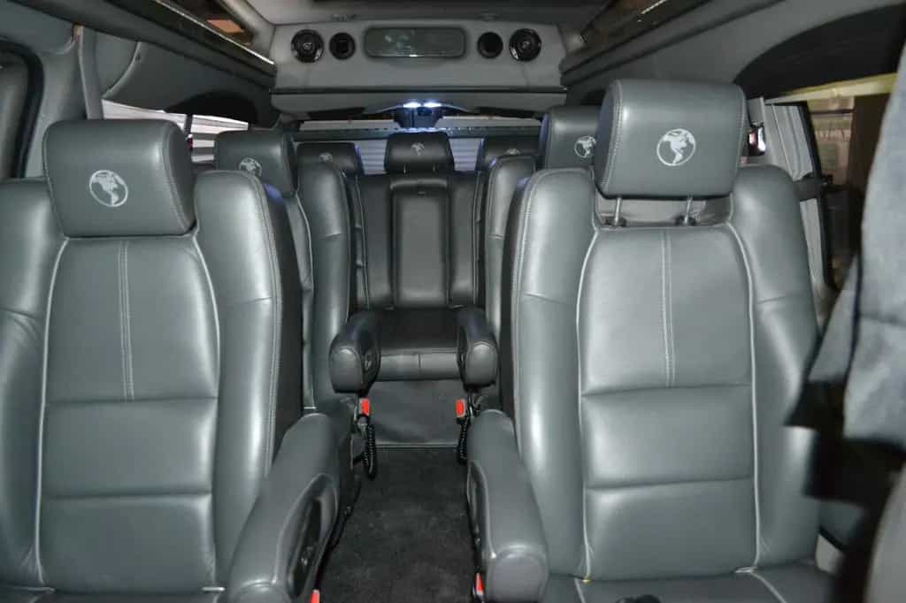 GMC Savana 2500- 6,0 V8 Explorer Limited-9 Sitzer 03/2017-photo-2