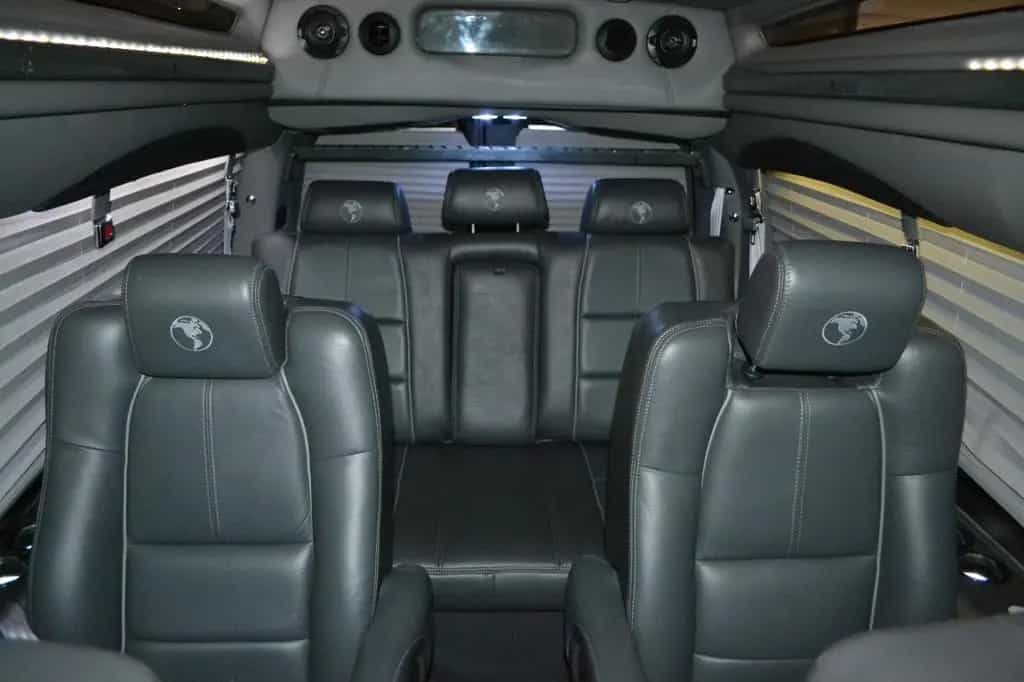 GMC Savana 2500- 6,0 V8 Explorer Limited-9 Sitzer 03/2017-photo-7