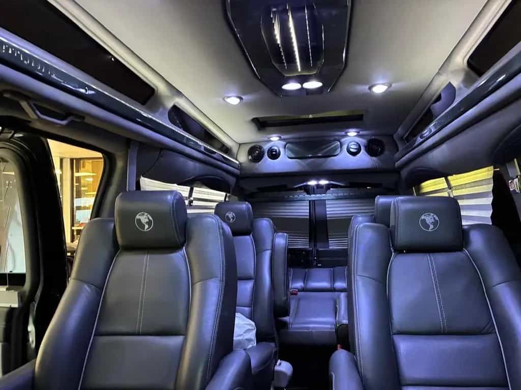 GMC Savana 2500- 6,0 V8 Explorer Limited-9 Sitzer 03/2017-photo-8