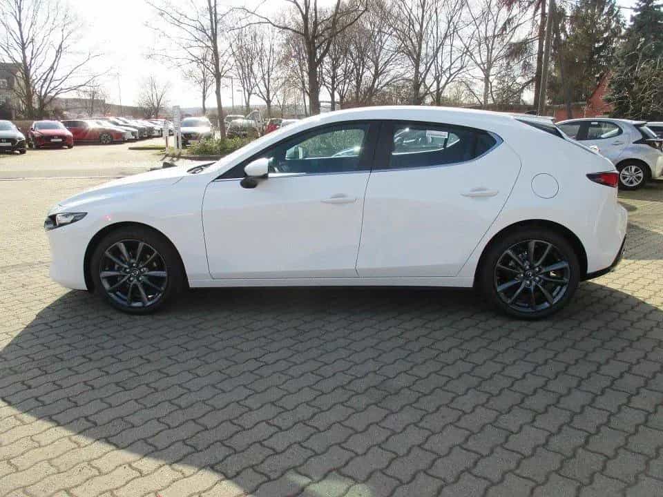 Mazda 3 5HB 2.5L e-SKYACTIV G 140 6AT FWD Centre-Line 05/2026-photo-3