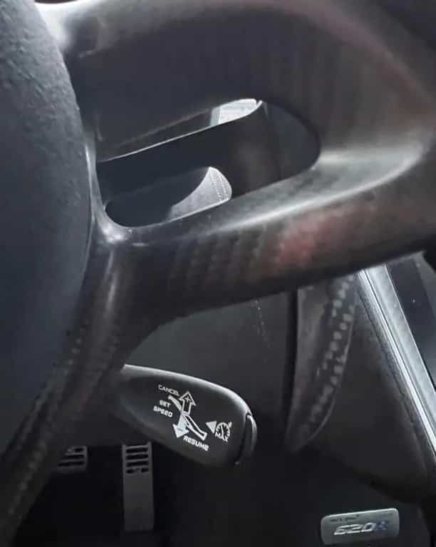 McLaren 620R model 332/350 02/2021-photo-11