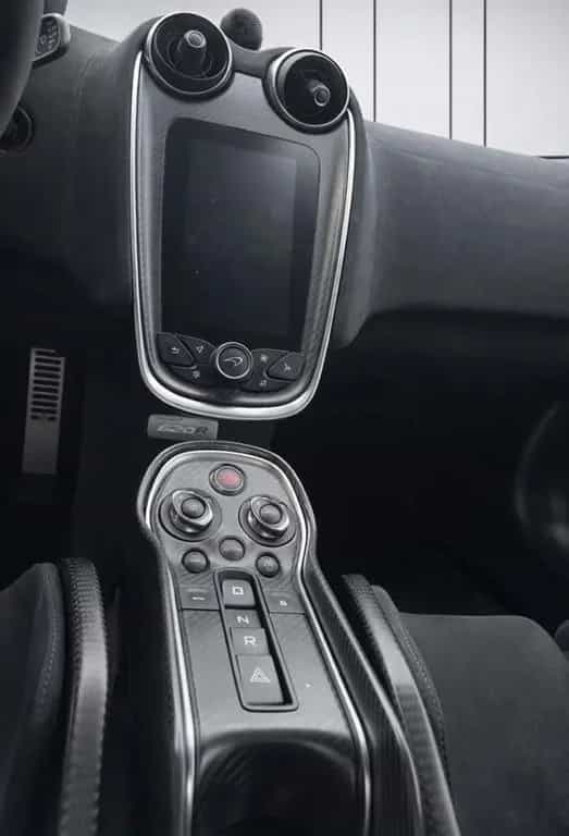 McLaren 620R model 332/350 02/2021-photo-12